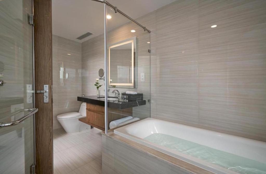 Luxury Seaview Panorama Nha Trang By Luna Esterno foto