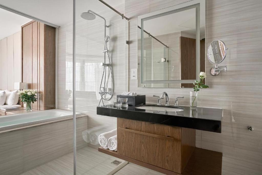 Luxury Seaview Panorama Nha Trang By Luna Esterno foto