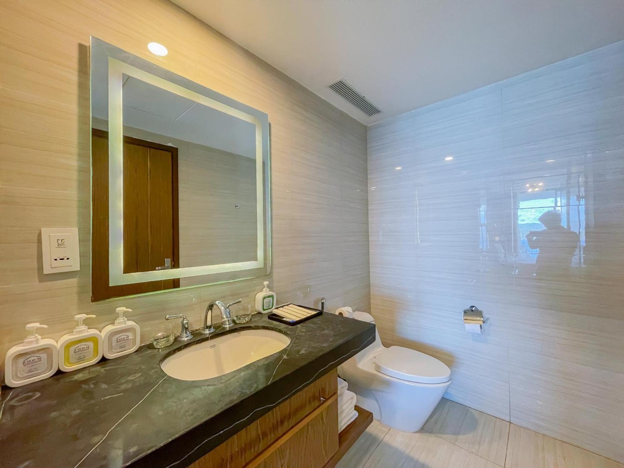 Luxury Seaview Panorama Nha Trang By Luna Esterno foto