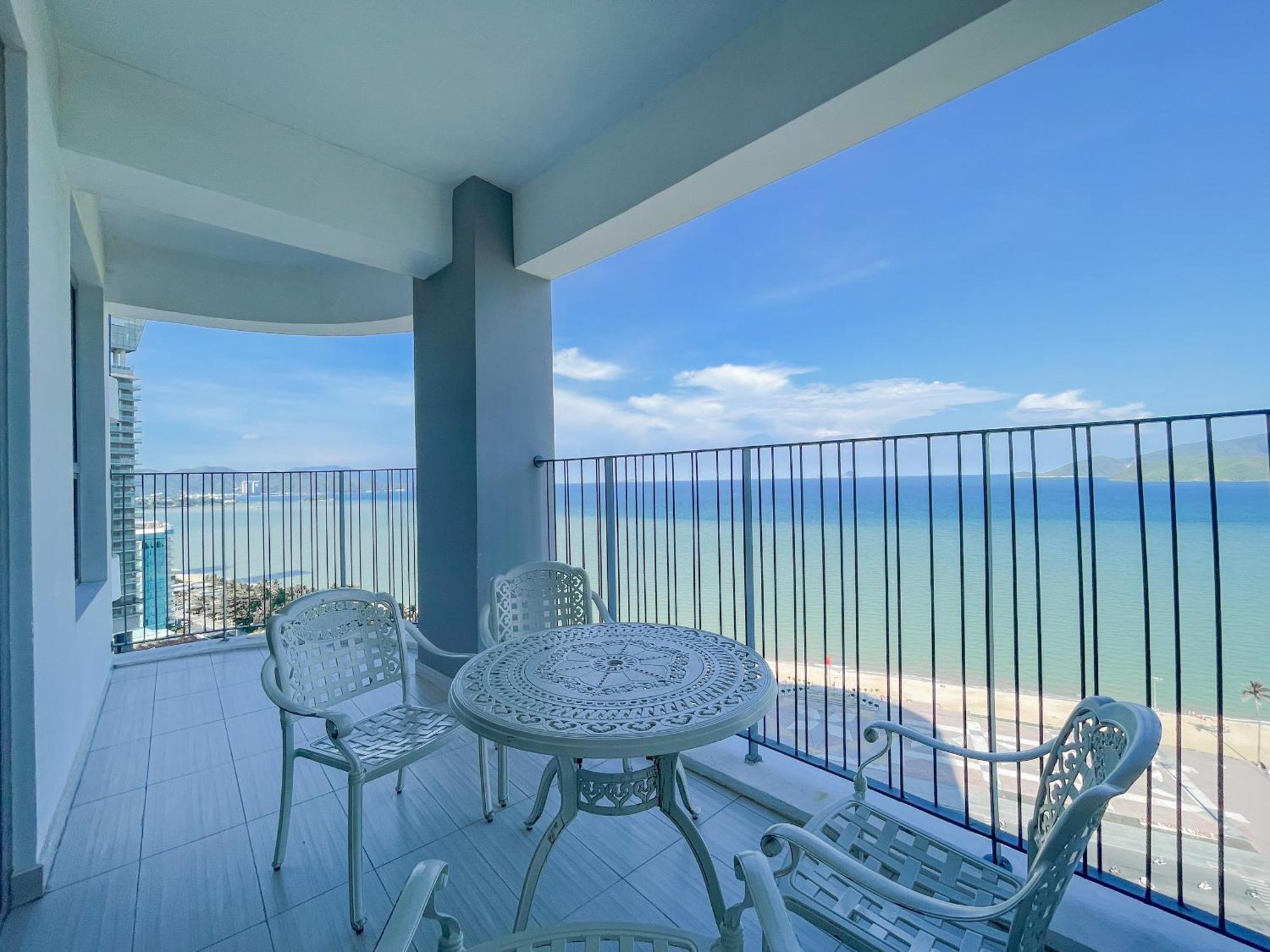 Luxury Seaview Panorama Nha Trang By Luna Esterno foto