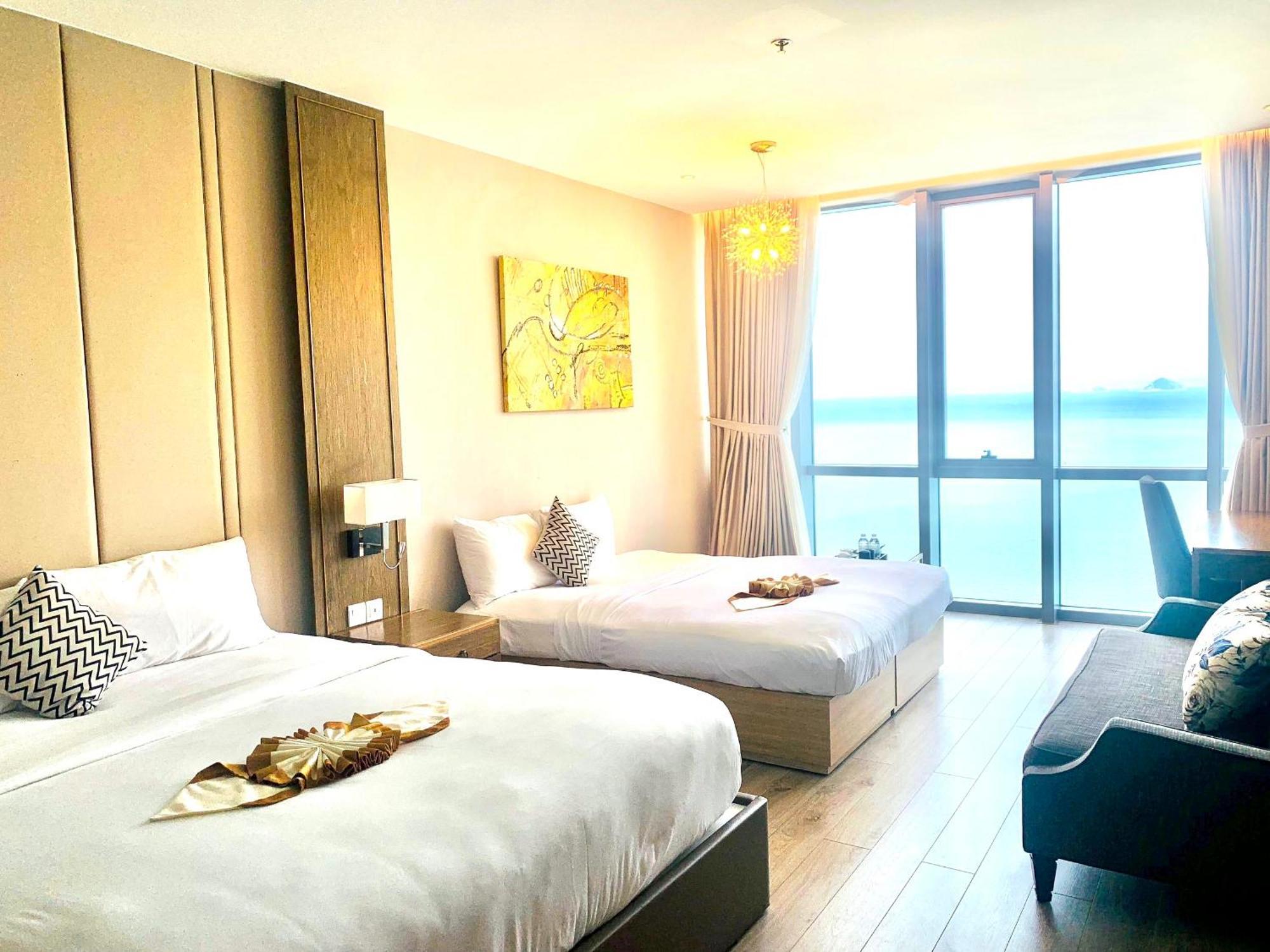 Luxury Seaview Panorama Nha Trang By Luna Esterno foto